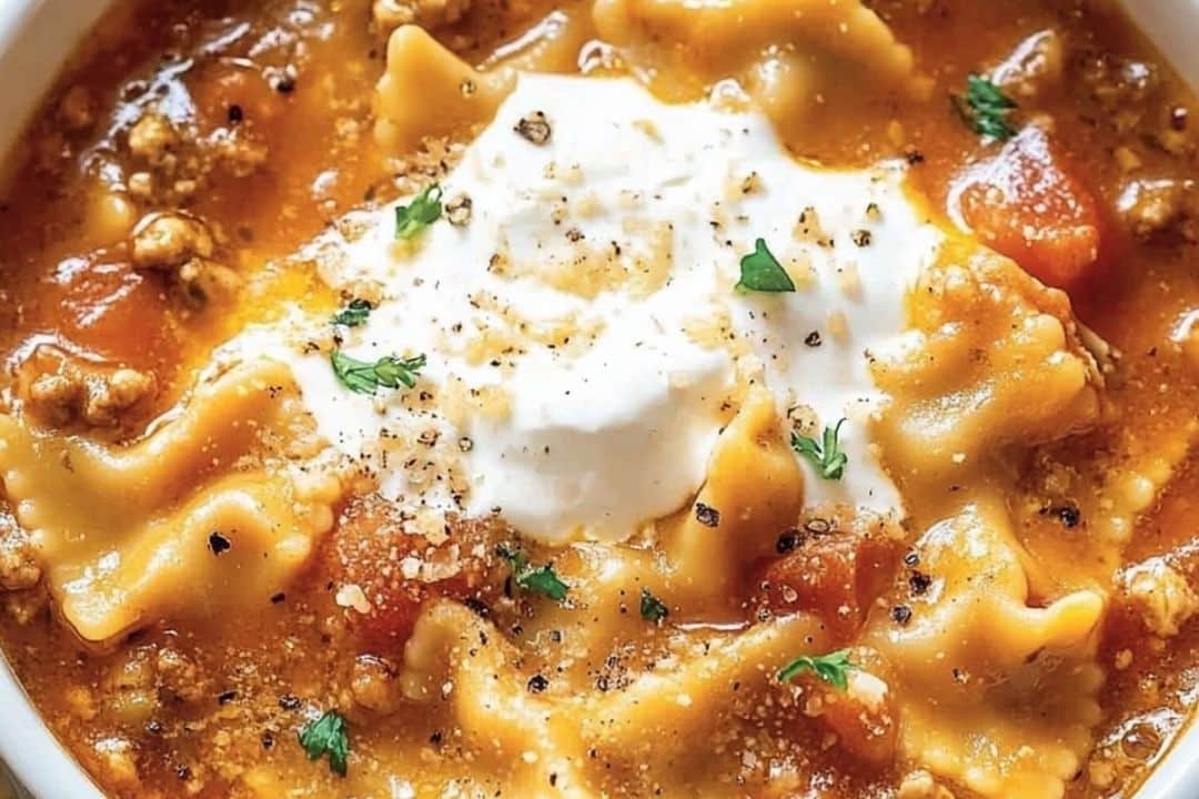 The BEST Lasagna Soup