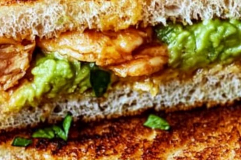 This Chicken Avocado Melt Sandwich is the perfect blend of creamy avocado, tender chicken, and gooey melted cheese, all packed into a crispy, golden sandwich. It’s easy to make, utterly satisfying, and ideal for lunch or a quick dinner.