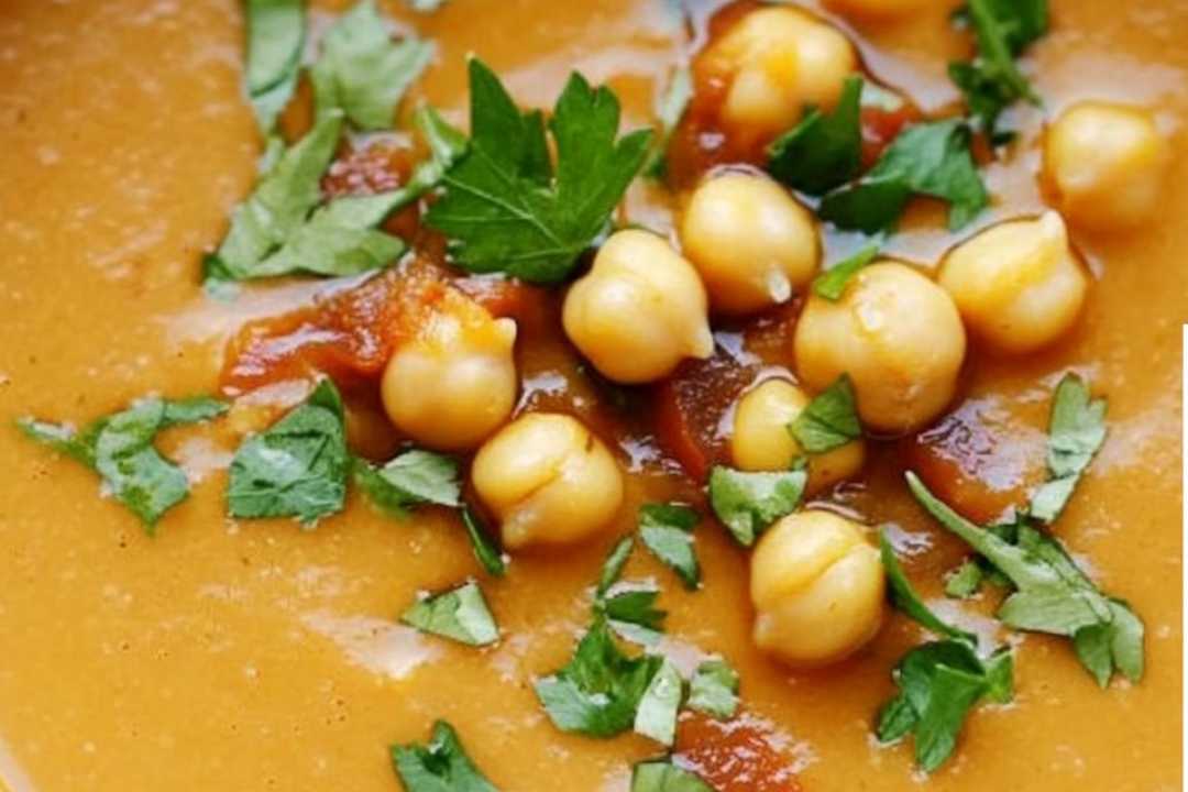 Chickpea and Roasted Red Pepper Soup