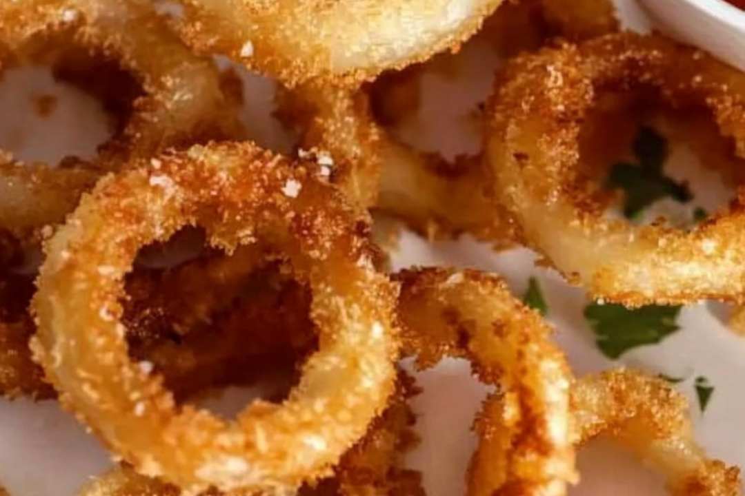 Golden Crunch Onion Rings: A Perfect Blend of Sweet and Savory