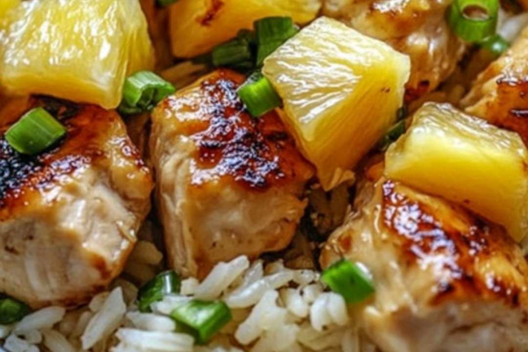 Tropical Pineapple Chicken with Rice: A Perfect Sweet and Savory Combo