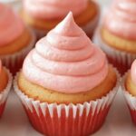 Strawberries and Cream Cupcakes