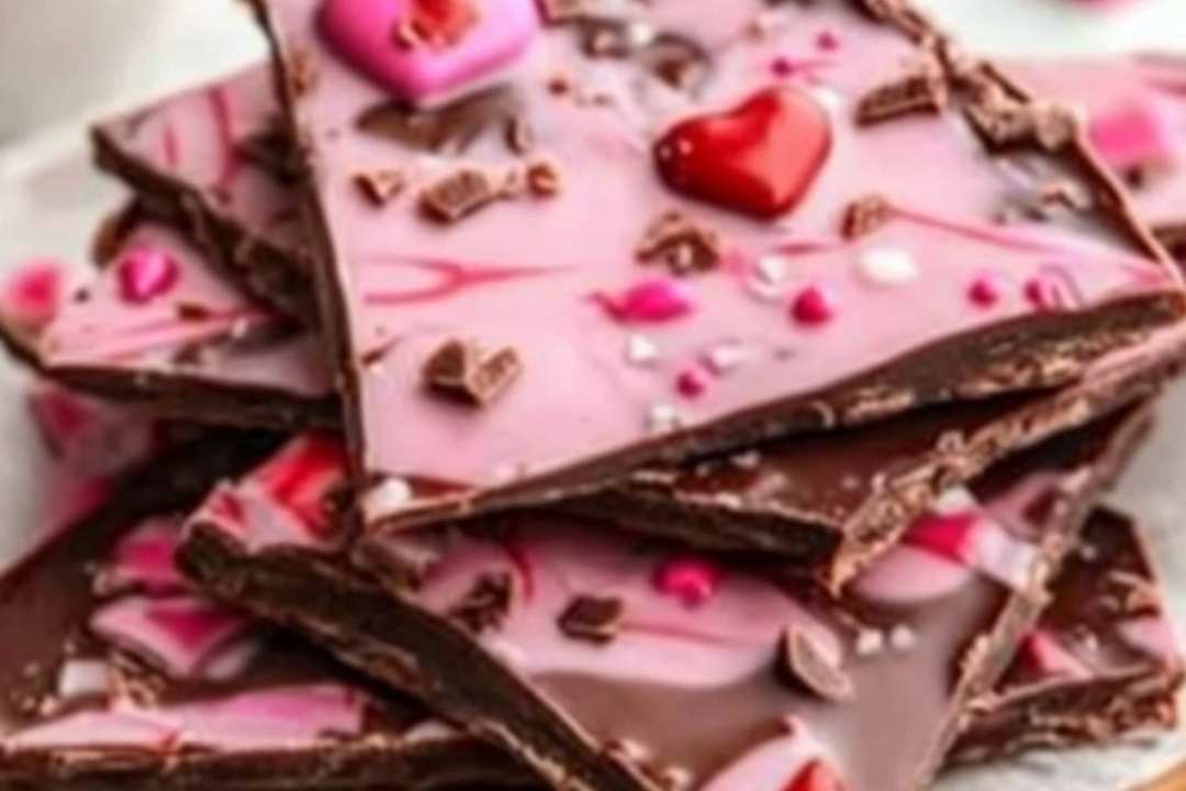 Valentine’s Day Chocolate Bark – A Sweet and Simple Treat for Your Loved Ones