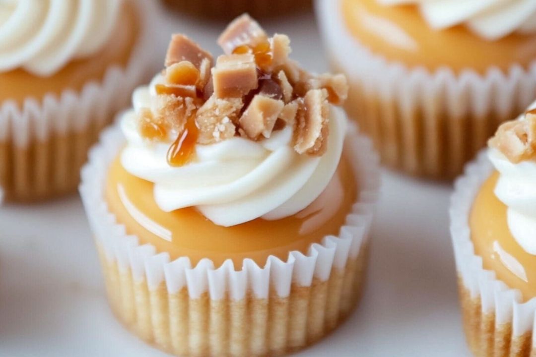 No-Bake Mini Dulce de Leche Cheesecakes