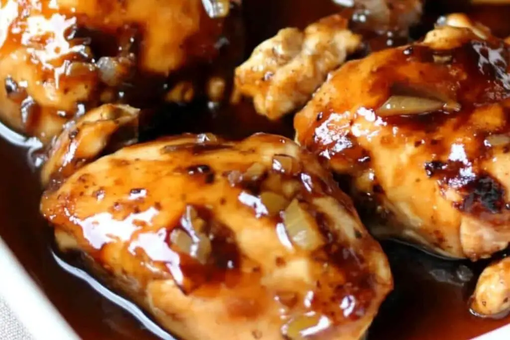 Slow Cooker Balsamic Chicken: A Deliciously Simple Weeknight Meal