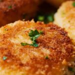 Easy Crispy Pan-Fried Mashed Potato Cakes