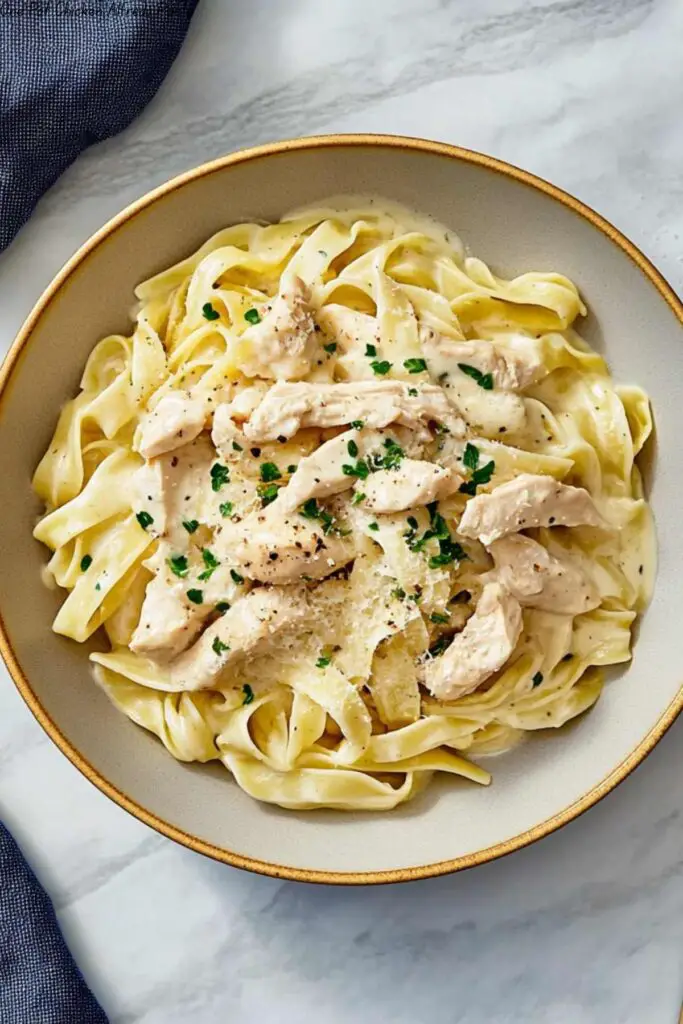 One Pot Chicken Alfredo Pasta